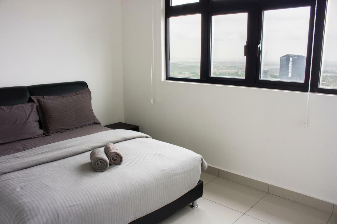 Ashton Meridin Suites Nusajaya  Bagian luar foto